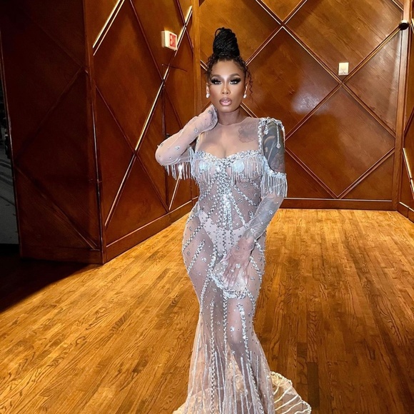 Dress - Picture 1 of 2